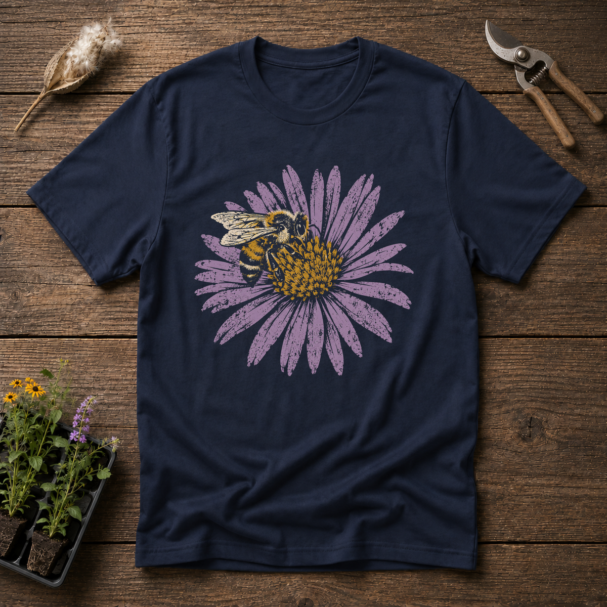 Aster Bumblebee T-Shirt in Navy