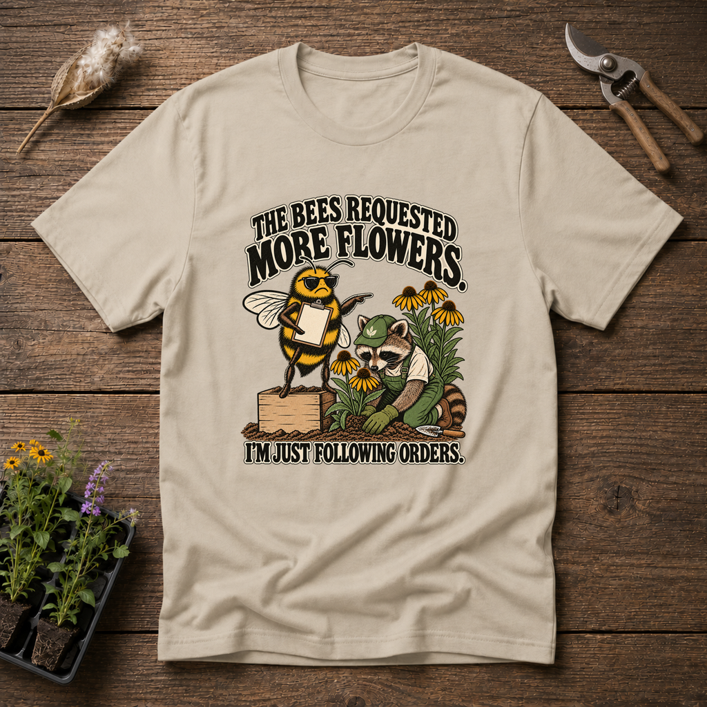Bees Ordered Flowers T-Shirt in Sand