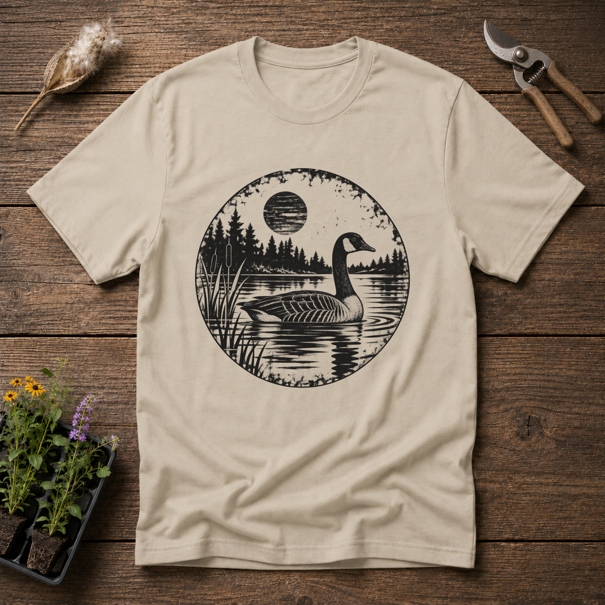 Lakeside Goose T-Shirt in Sand